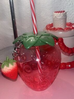 Strawberry Shaped Tumbler Cup